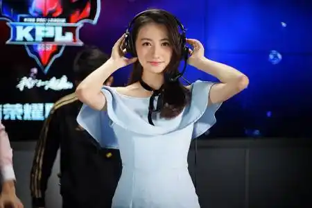 古灵精怪,千伶百俐 王者荣耀官方解说gini专访