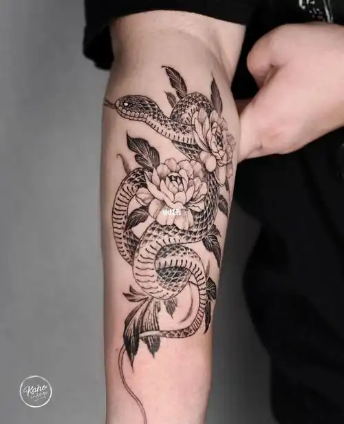 蛇與花9494洛杉磯纹身