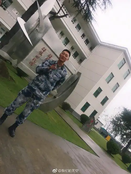 真正男子汉刘金沂#今天天气不错,再看看刘队长的周末心情更不错