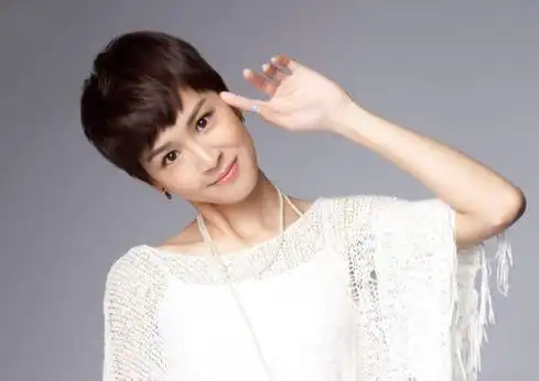 扮演终极一班的雷婷演员不仅仅是演员