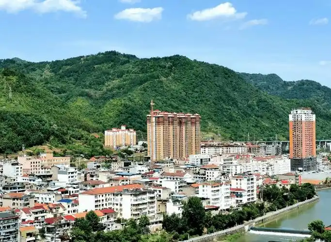 平利:小城"大作"焕新机_县城_建设_城市生活