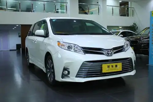 冠军型mpv——丰田塞纳,版本型号众多,哪个型号值得买