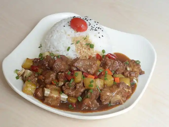 红烧排骨盖浇饭 - 新乡市聚香园小吃培训中心