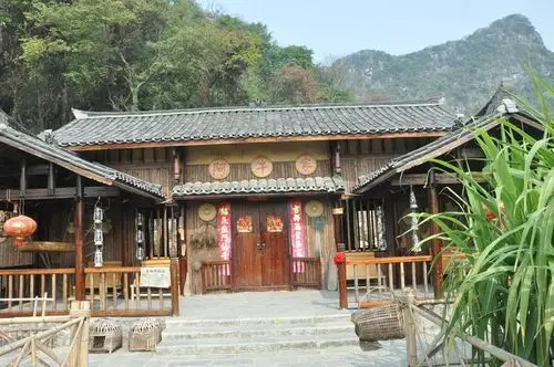 壮族民居的村落环境