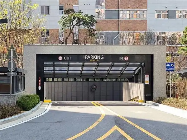 看完这些地下车库极致细节地库入口