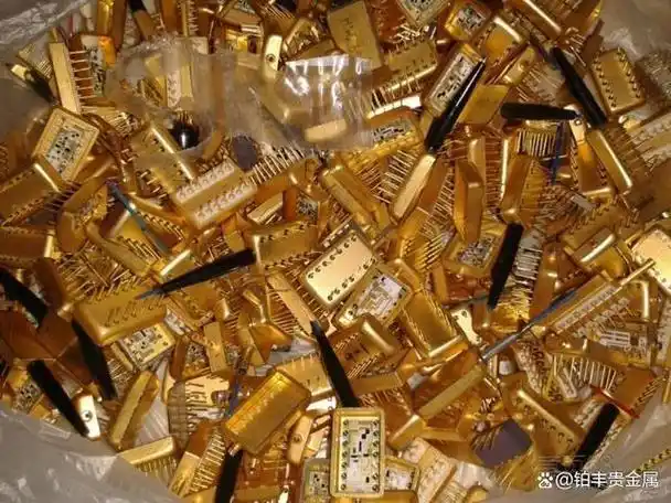 镀金和黄金是两种不同的金属材料,它们之间并没有直接的关联.