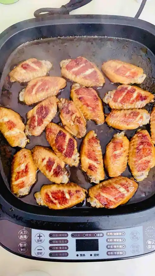 烹饪技巧 电饼档烤鸡翅比烤箱更容易上手且节省时间,哈哈