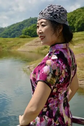 (抚松旗袍协会赴白龙湾一日游.摄影:老黄.2020,8,22.) - 美篇