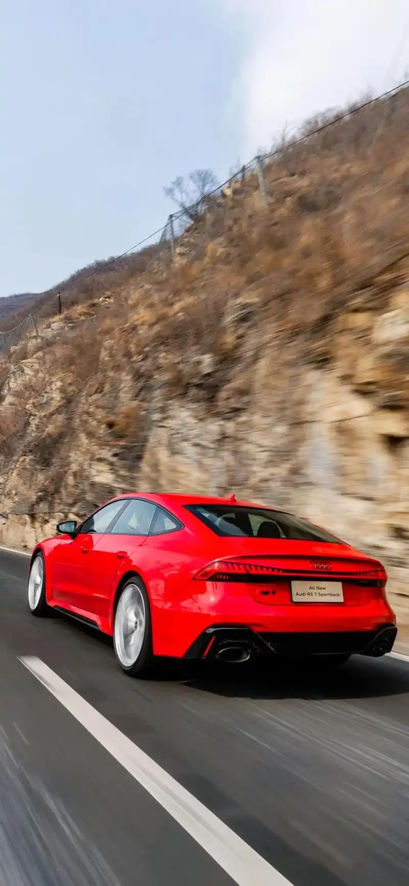 西装暴徒奥迪rs7.#手机壁纸 #高清壁纸 #视觉壁纸#视觉 - 抖音