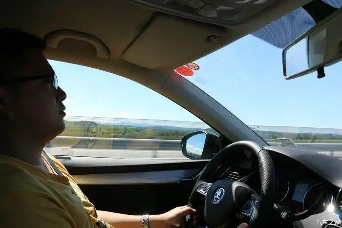 【德瑞奥法】自驾游——【奔驰在阿尔卑斯山下】