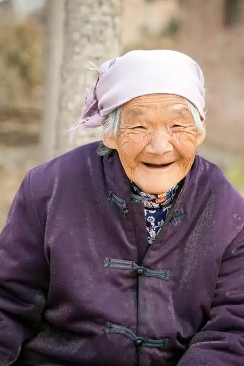 为乡村留守老人公益拍摄,山东财大摄影协会一直在行动!