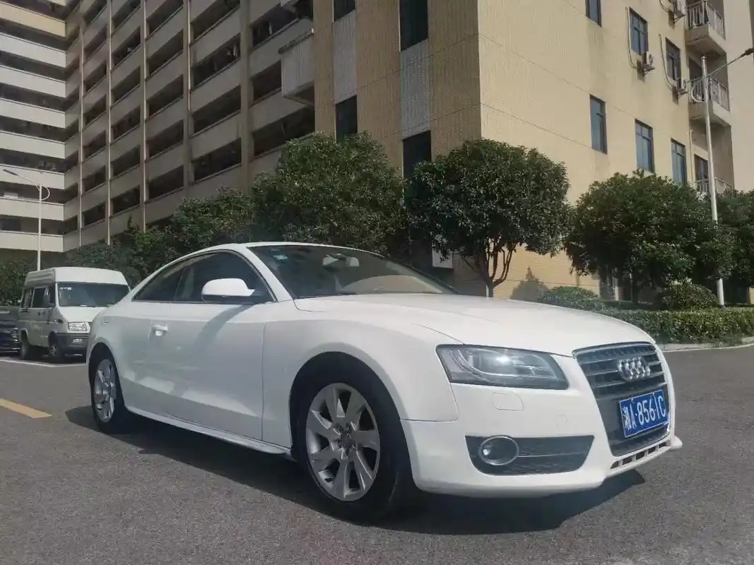 奥迪·a5 2010年10月上牌最美轿跑,2.0t - 抖音