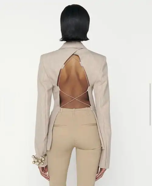 服装设计细节一些背部设计