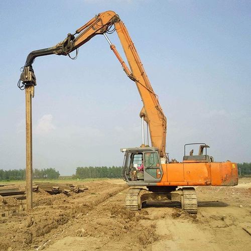 小型挖掘机打桩机设备高速公路护栏液压式打桩机光伏打桩机机器