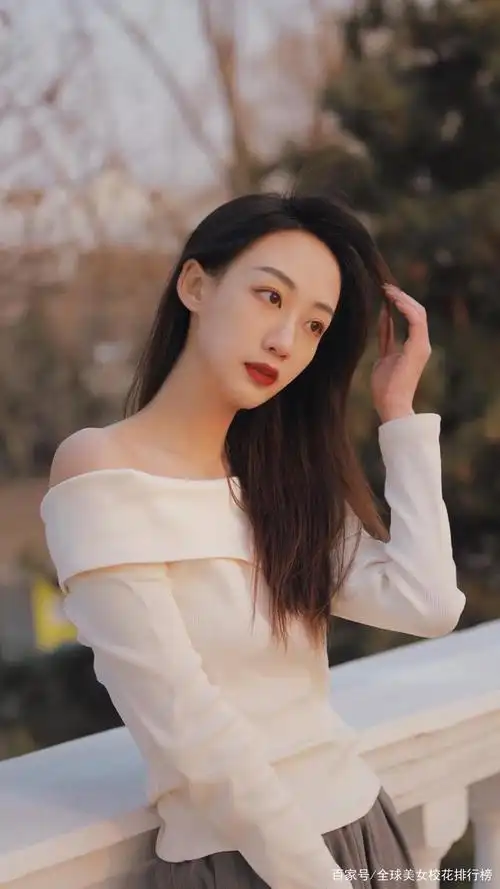 北京电影学院美女杨诗倩