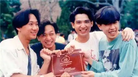 黄家驹早亡,他却生活美满_歌曲_舞台_内村光良