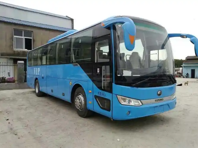 上海租一辆45座大巴车多少钱一天
