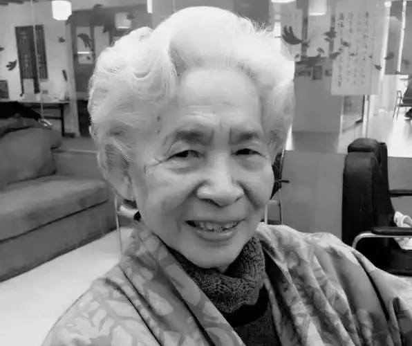 新中国首位女中音歌唱家苏凤娟去世,晚年生活照曝光