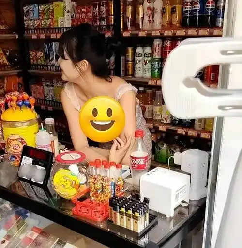 让老板娘一下成了网络红人,一夜间涨粉40万.