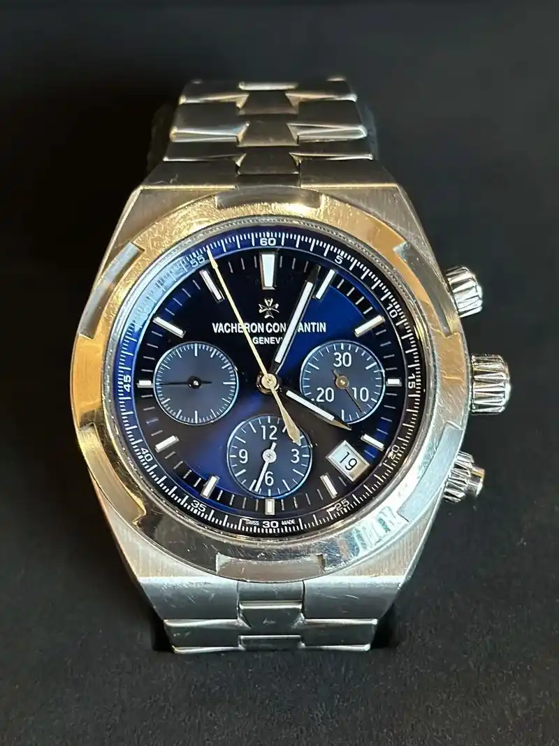 江诗丹顿纵横四海系列5500v.男表,全钢材质,经典粗犷的壳 - 抖音