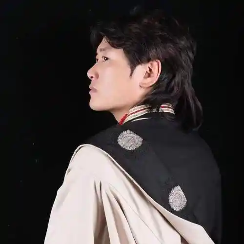 康巴汉子_rob,索朗呷西_高音质在线试听_康巴汉子歌词|歌曲下载_酷狗