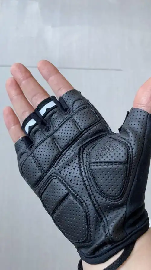 出个迪卡侬骑行手套