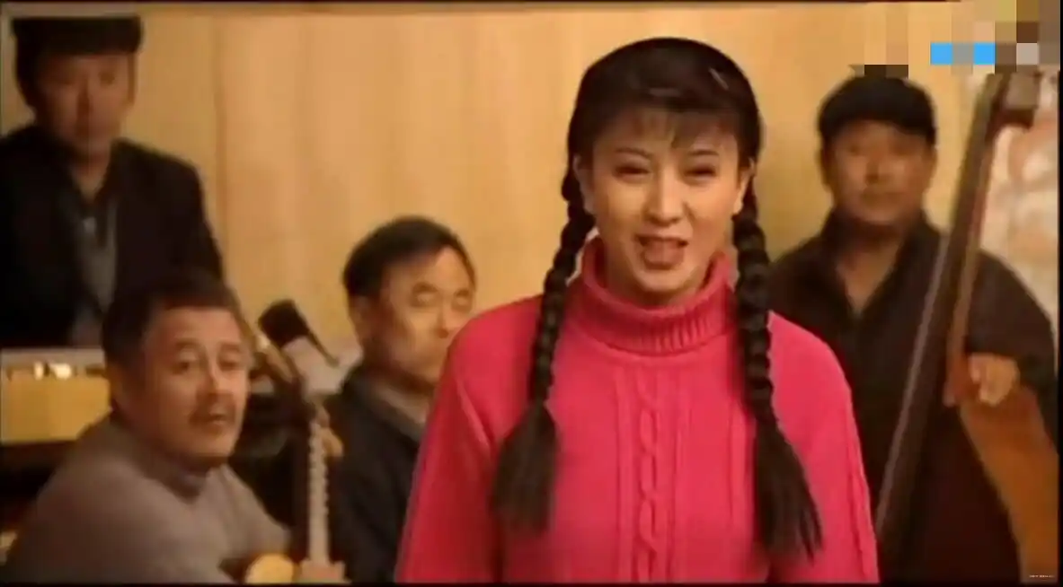 《刘老根》里的山杏为何不拜赵本山为师,谁知自身背景超强大!