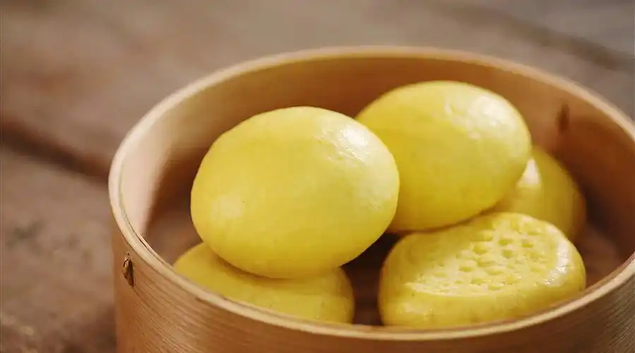 松松软软的黄胖子——不加一滴水,纯用南瓜泥和面的南瓜大馒头