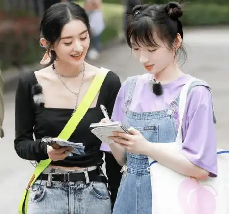 明星对赵丽颖的八卦_赵丽颖这么受欢迎!她居然和关晓彤还有这种关系.