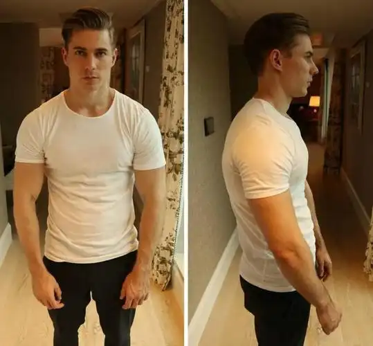 宽肩不仅是天生后天训练也很重要精练学院