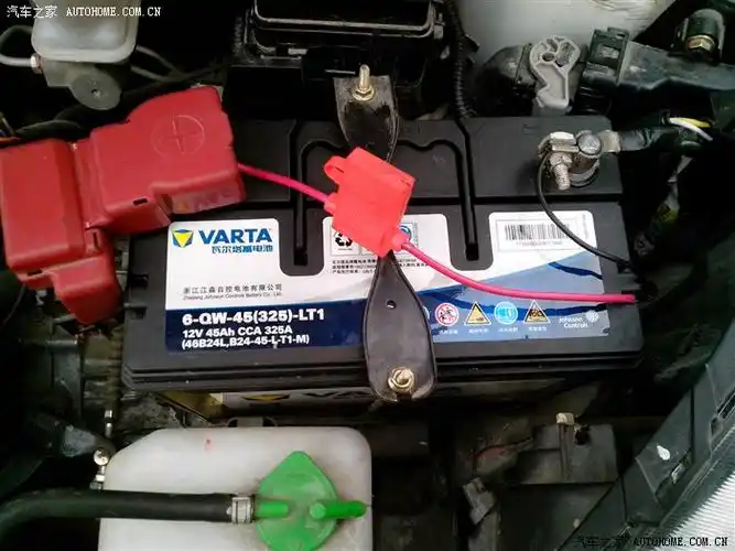 拓拓电瓶电眼显示电量不足9个月的电瓶下岗了更换45ah瓦尔塔