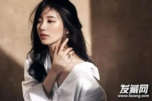 韩女星示范四种不同风格的黑发造型黑发发型图片2