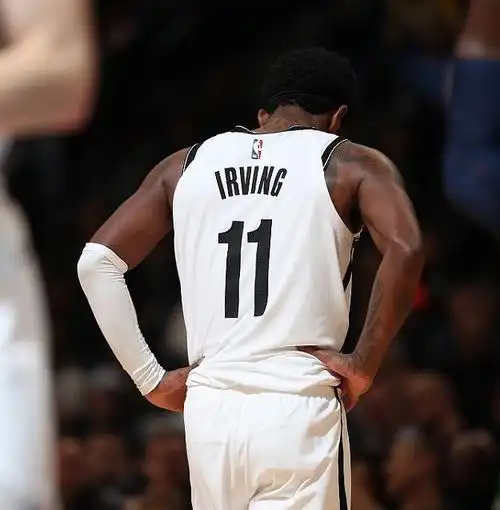 03秒压哨绝杀心疼欧文两战空砍87分还被新秀当做背景板