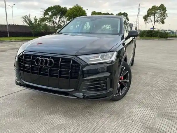24款奥迪q7黑武士3.0t现车全国上牌