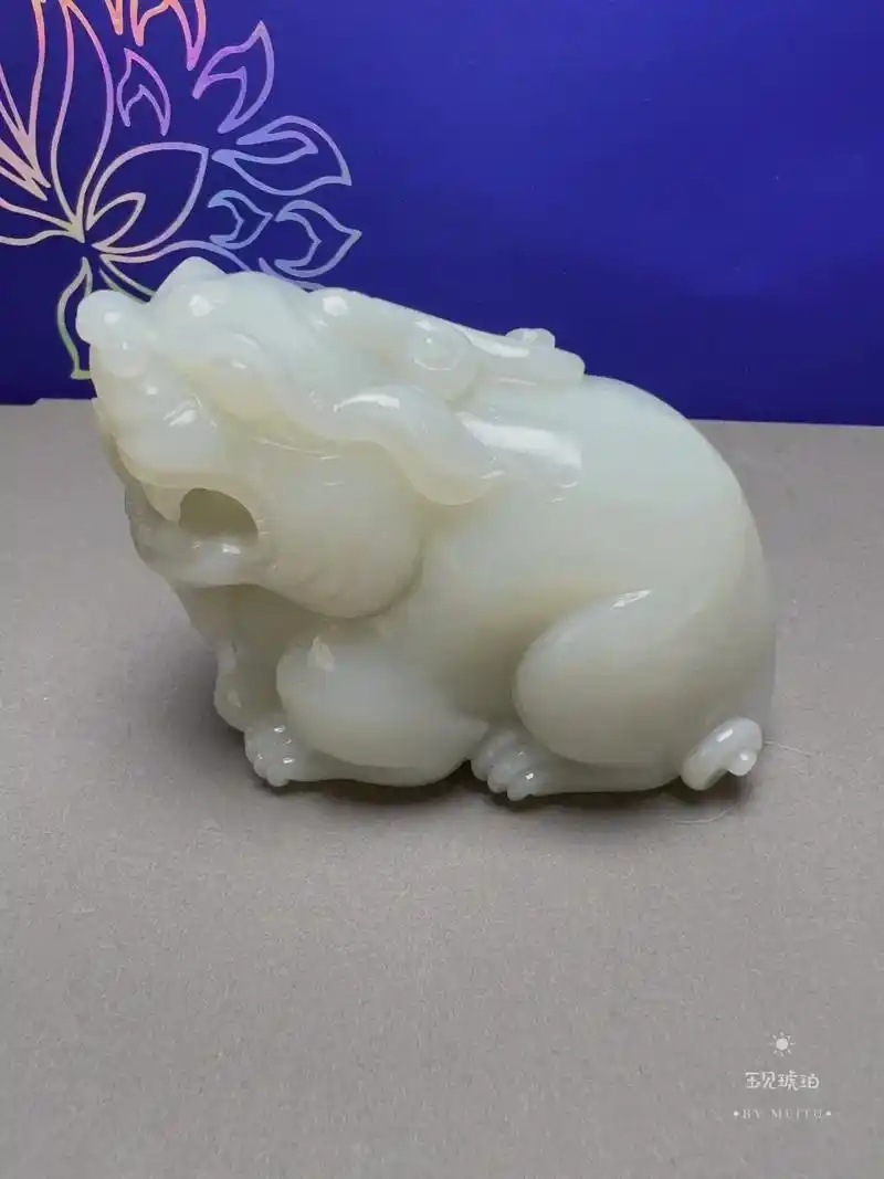 和田玉肥嘟嘟的大貔貅手把件:护主辟邪招财 - 抖音