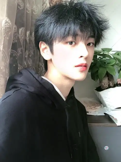 素颜校草集结令,原相机申请挑战!