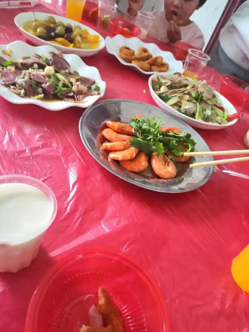 开席了,好久没吃大桌了#每一张照片都是满满的回忆 - 抖音