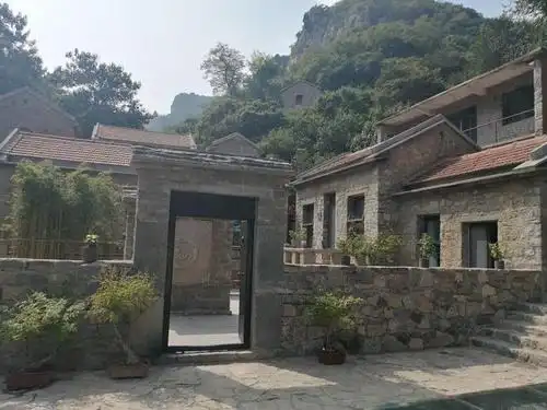 博山和尚房,变身"红叶柿岩":零距离接触绿水青山带笑颜外景地