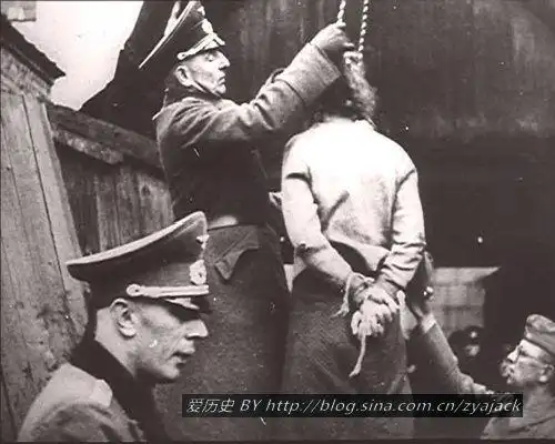 德军眼底救治红军苏联女英雄被绞死全过程组图