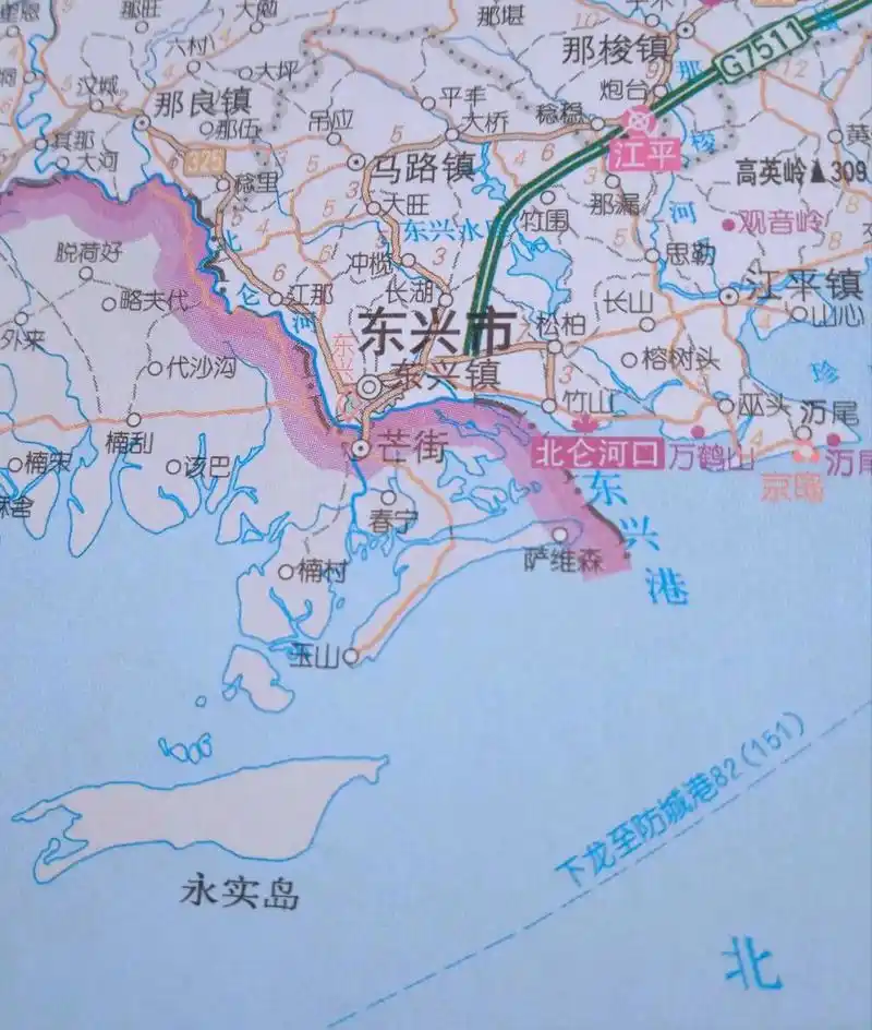 广西东兴市与越南芒街隔河相望,那里的北仑河是中越界河,北仑河口是