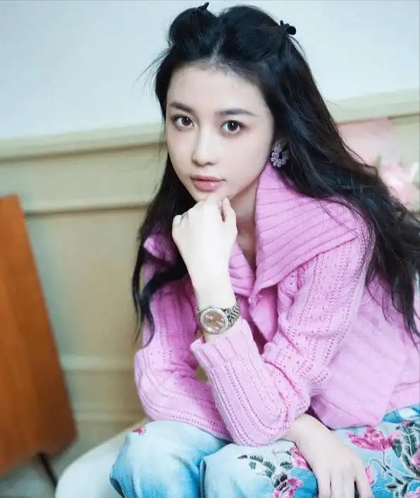 潘玮柏巴厘岛补办婚礼:美满婚姻三载温馨依旧 潘玮柏和空姐妻子宣云于