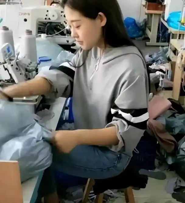 一组照片看"厂妹"历史,找对象的要求变得更高了