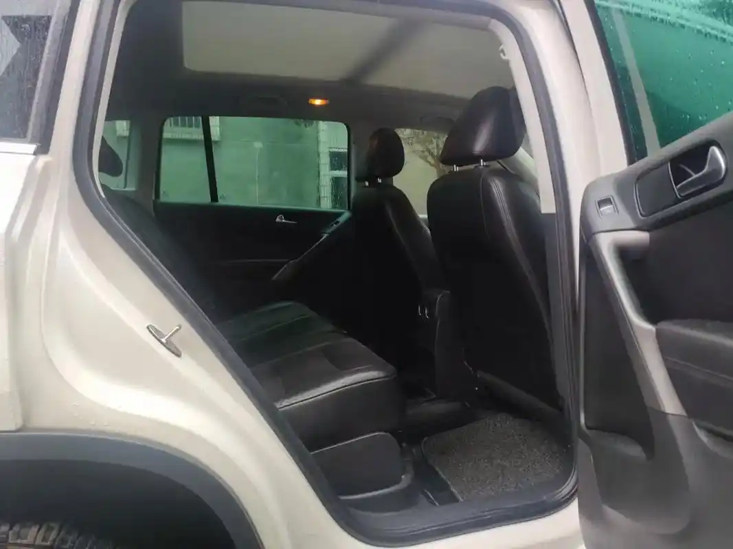 13年3月大众途观全景天窗一键启动2