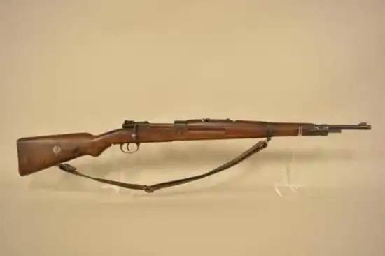 24型步枪,头戴德式m35钢盔的德械部队,无疑是30年代中国军队当中的