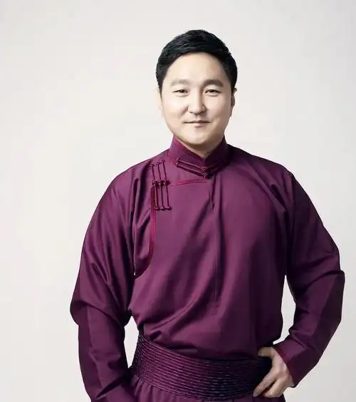 著名歌手呼斯楞