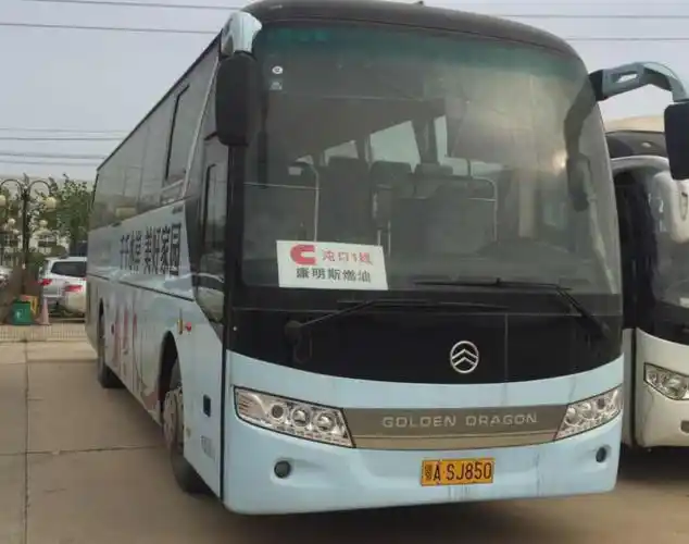 金旅60座大型客车