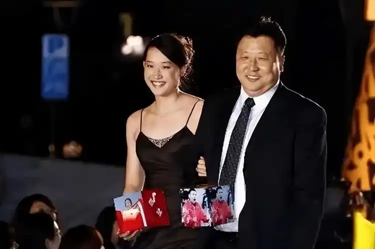 金牌教练金炜曾娶三位徒弟逼迫队员吃禁药被封杀后移民国外