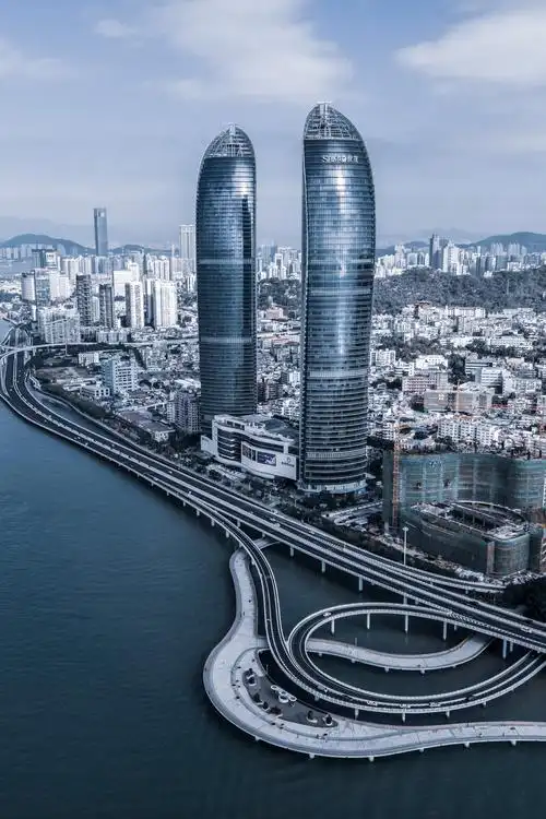 冷调厦门世茂双子塔