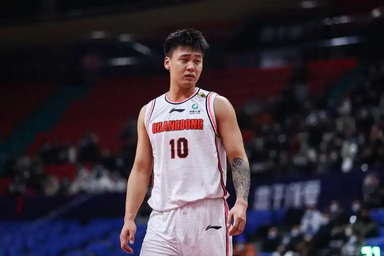 赵睿即将回归广东男篮.