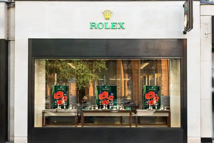 劳力士合作百年的经销商 watches of switzerland 为品牌在伦敦开出